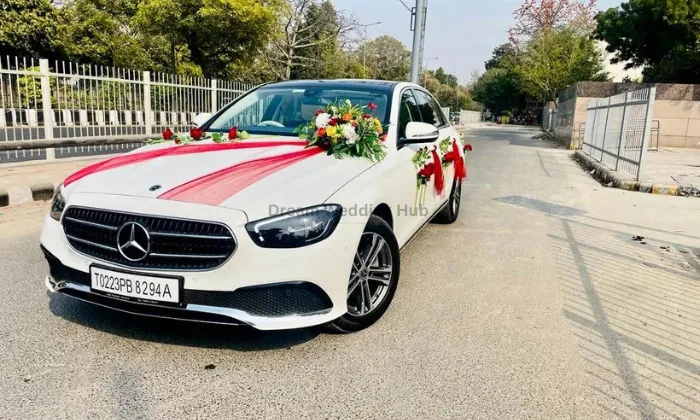 Luxury wedding cars